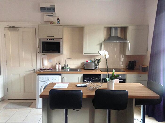 2 Bedroom Flat To Rent In St James' Street, City Centre, Newcastle Upon Tyne, NE1