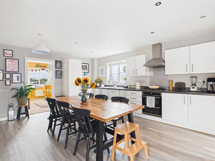 4 Bedroom Detached House For Sale In Marisco Close, Boulton Moor, DE24