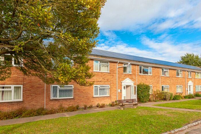 1 Bedroom Apartment To Rent In Downside Road, Risinghurst, OX3