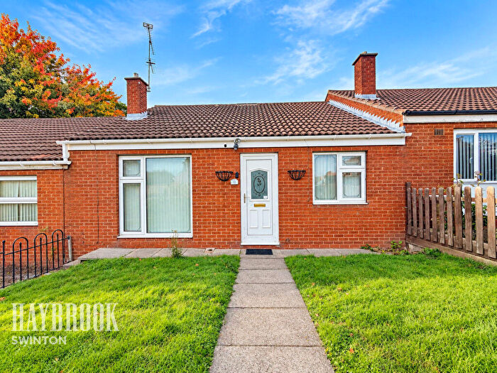2 Bedroom Bungalow For Sale In Thirsk Close, Doncaster, DN12