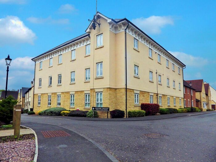 2 Bedroom Flat To Rent In Ashcombe Crescent, Witney, Oxfordshire, OX28