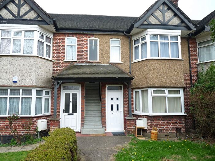 2 Bedroom Maisonette To Rent In Christchurch Avenue, Kenton, HA3