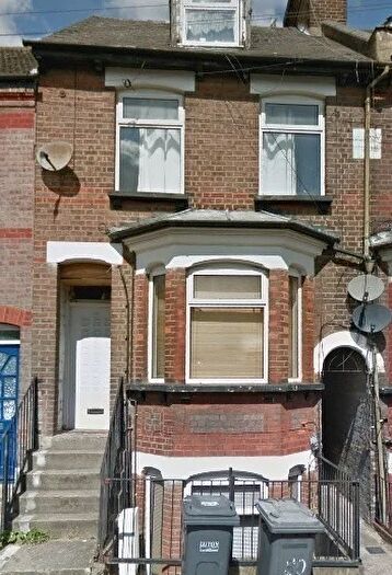 1 Bedroom Flat To Rent In Buxton Road, Luton, LU1