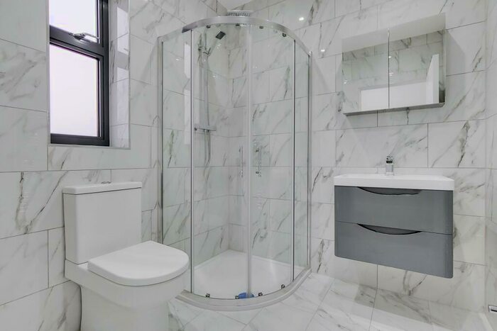 4 Bedroom House To Rent In Carefree Close, Romford, RM5