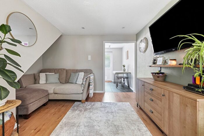 2 Bedroom Terraced House For Sale In Landmere Gardens, Nottingham, Nottinghamshire, NG3