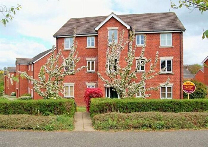2 Bedroom Flat To Rent In Plough Close, Northants, NN11