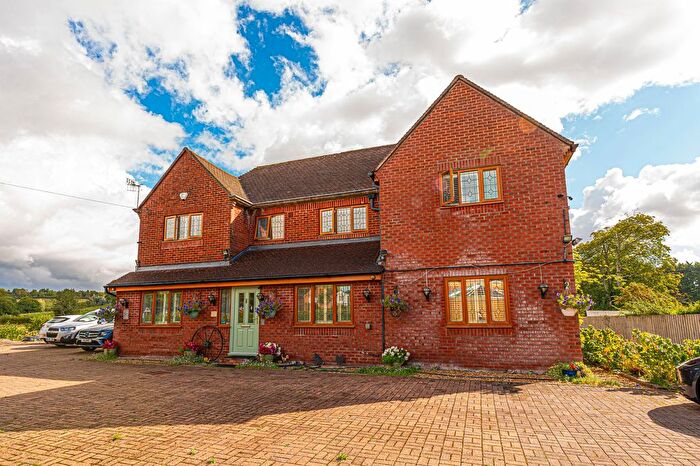 4 Bedroom Detached House For Sale In Candwr Road, Ponthir, NP18