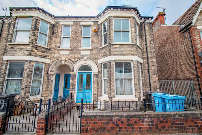 1 Bedroom Flat To Rent In Plane Street, Hull, HU3