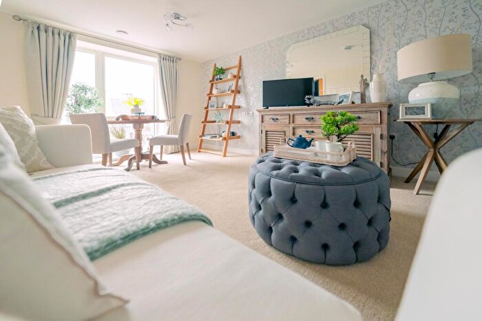 1 Bedroom Retirement Property To Rent In Endless Street, Salisbury, Wiltshire, SP1