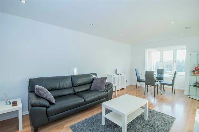 2 Bedroom Apartment To Rent In Kipling Drive, Wimbledon, SW19