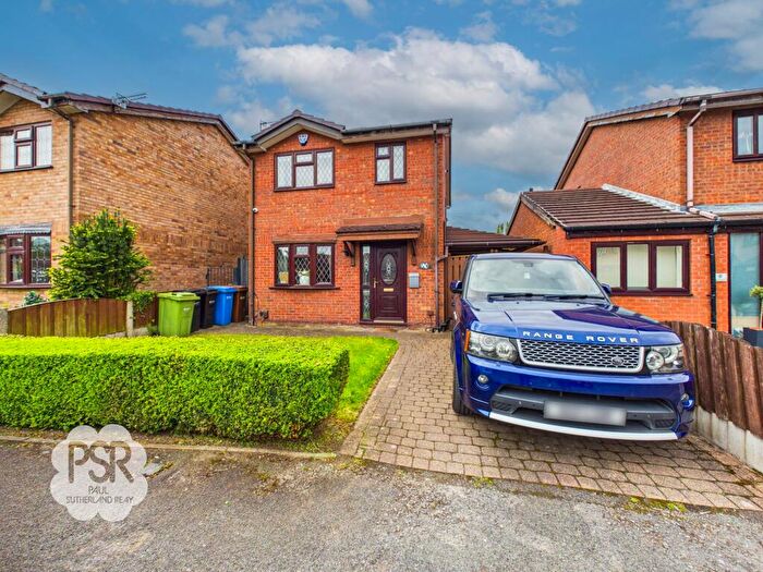 3 Bedroom Detached House For Sale In Redwood Drive, Bredbury, SK6