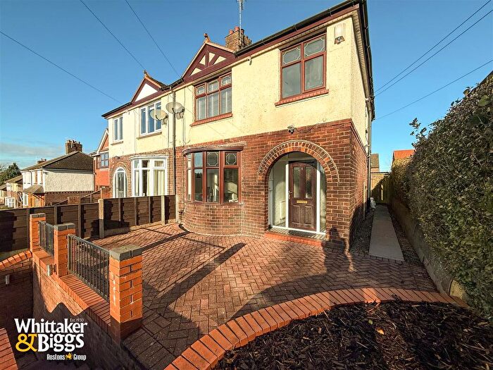 3 Bedroom Semi-Detached House For Sale In Park Lane, Knypersley, Stoke-On-Trent, ST8