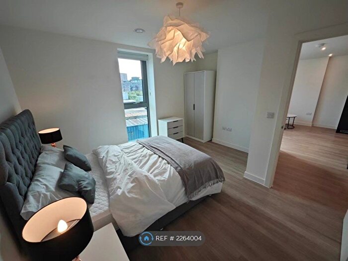 2 Bedroom Flat To Rent In New Kings Head Yard, Salford, M3