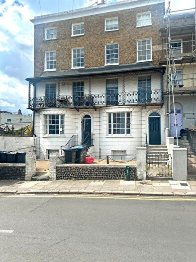 1 Bedroom Flat To Rent In Stone Road, Broadstairs, Kent, CT10