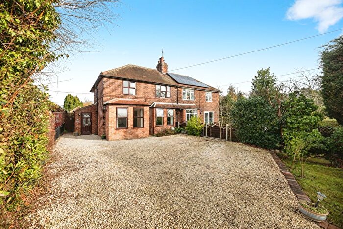 4 Bedroom Semi-Detached House For Sale In Selby Road, Riccall, York, YO19