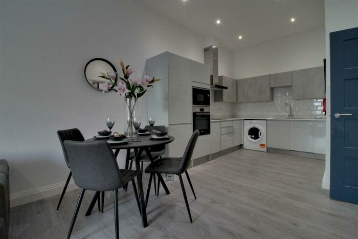 2 Bedroom Apartment To Rent In Great Hampton Street, Jewellery Quarter, Birmingham, B18