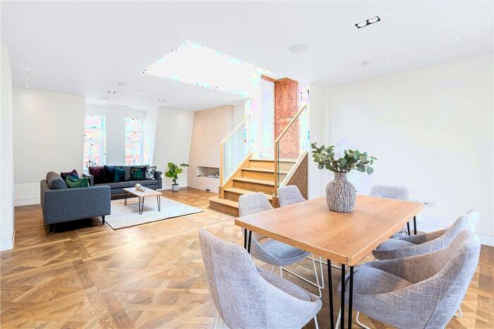 2 Bedroom Flat To Rent In New Cavendish Street, London, W1G