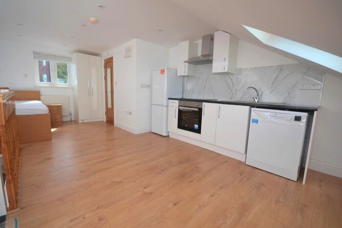 Studio To Rent In Upper Crown Street, Reading, RG1