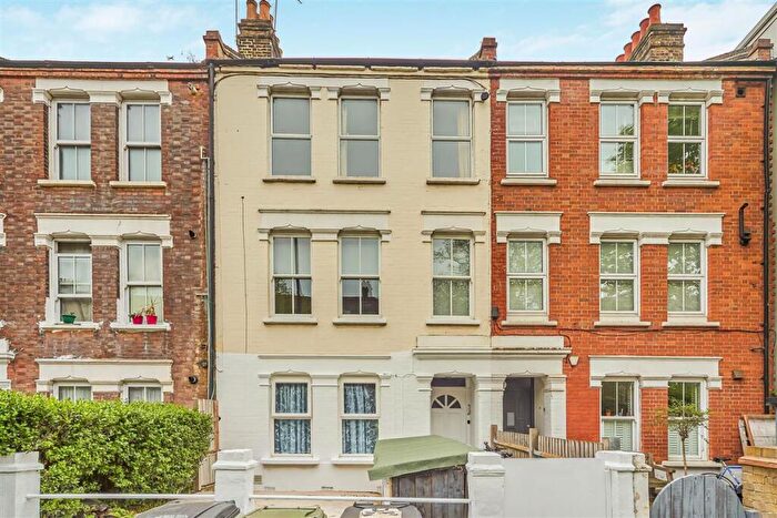 2 Bedroom Flat For Sale In Coldharbour Lane, SE5