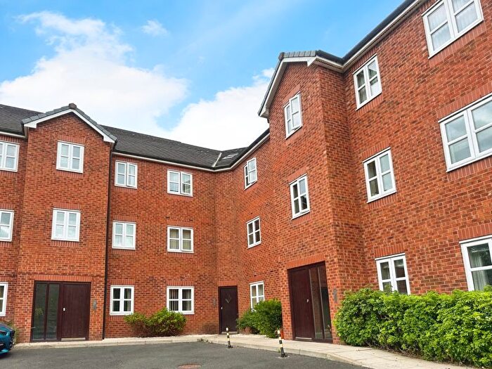 1 Bedroom Flat For Sale In Kingsbury Close, Bury, BL8