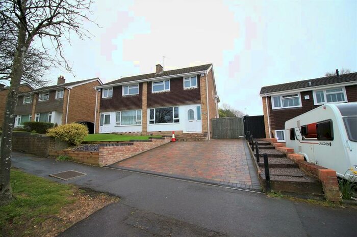3 Bedroom Semi-Detached House To Rent In Bodycoats Road, Eastleigh, SO53