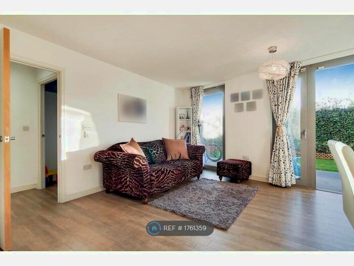 2 Bedroom Flat To Rent In Booth Road, London, E16