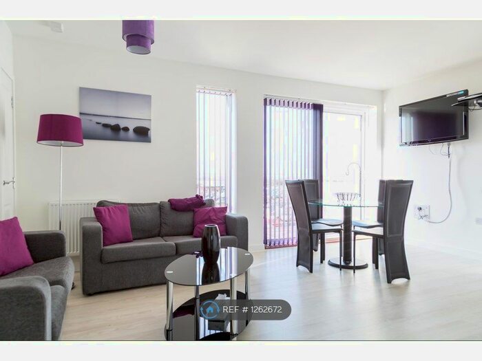 2 Bedroom Flat To Rent In Spring Drive, Trumpington, Cambridge CB2