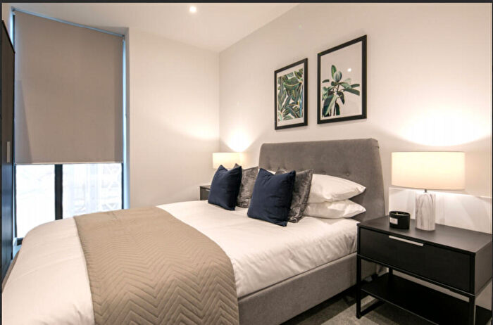 2 Bedroom Apartment To Rent In Apartment A, Wharf End, M17