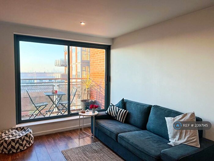 2 Bedroom Flat To Rent In Bailey House, London, SE18