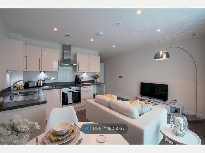 Studio To Rent In Times Square, Welwyn Garden City, AL7