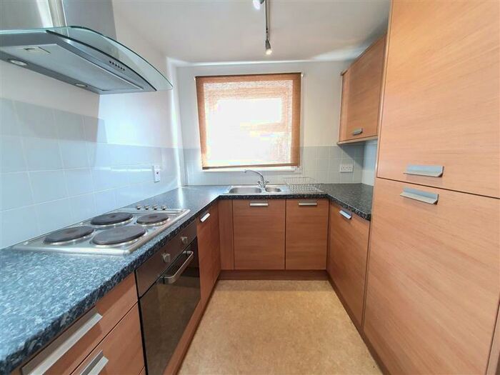 2 Bedroom Apartment To Rent In Wycliffe House, Woodborough Road, NG3