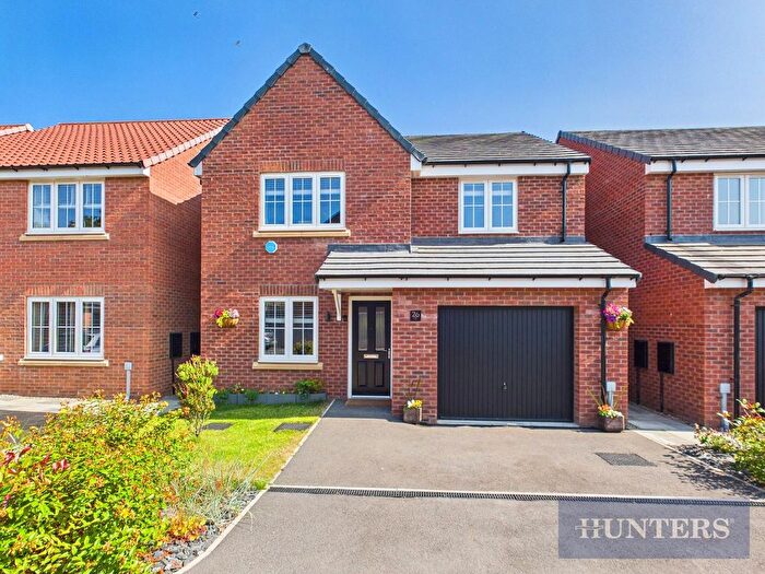 4 Bedroom Detached House For Sale In Poppy Drive, Scarborough, YO13