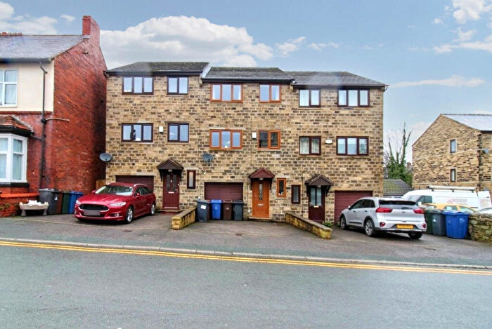 4 Bedroom Town House For Sale In Western Street, Barnsley, S70