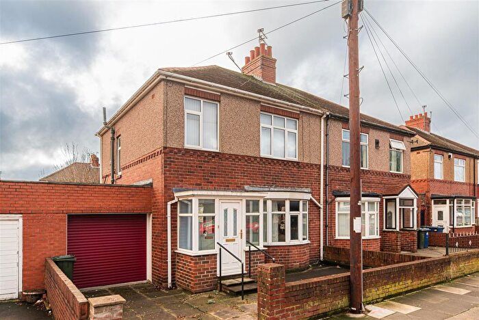 3 Bedroom Semi Detached House For Sale In Shields Road, Walkergate, Newcastle Upon Tyne, NE6