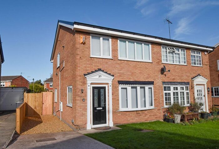 3 Bedroom Semi-Detached House For Sale In Sullivan Avenue, Upton, CH49
