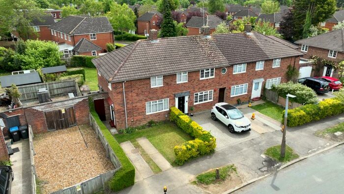 3 Bedroom Semi-Detached House To Rent In Golden Dell, Welwyn Garden City, AL7