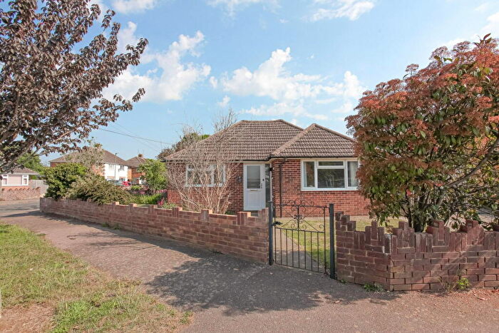 2 Bedroom Semi-Detached Bungalow For Sale In Timms Road, Banbury, OX16