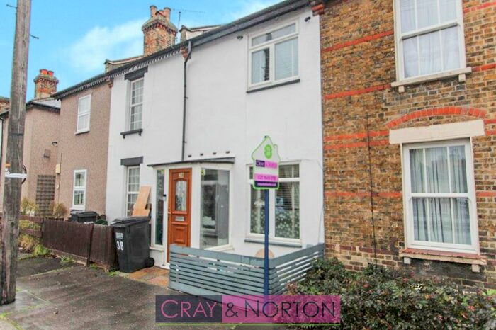 2 Bedroom Terraced House To Rent In Warren Road, Croydon, CR0
