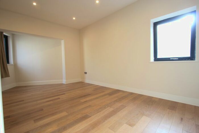 2 Bedroom Flat To Rent In London Rd, Morden, SM4