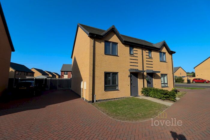 2 Bedroom Semi-Detached House For Sale In Squires Road, Waddington, LN5