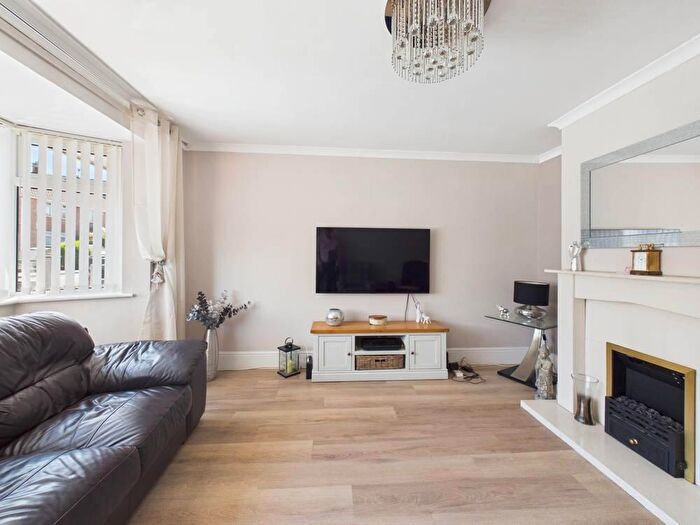 3 Bedroom Terraced House For Sale In Totshill Drive, Bristol, BS13