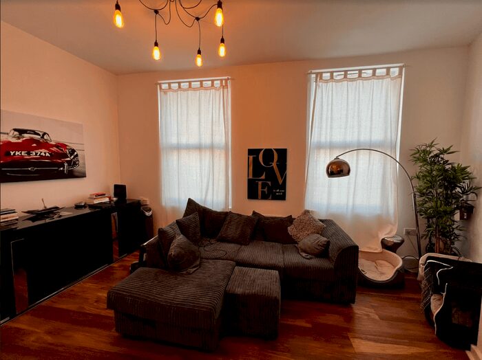 2 Bedroom Flat To Rent In London, SE26