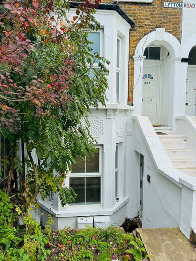 2 Bedroom Flat To Rent In Lytton Road, London, E11