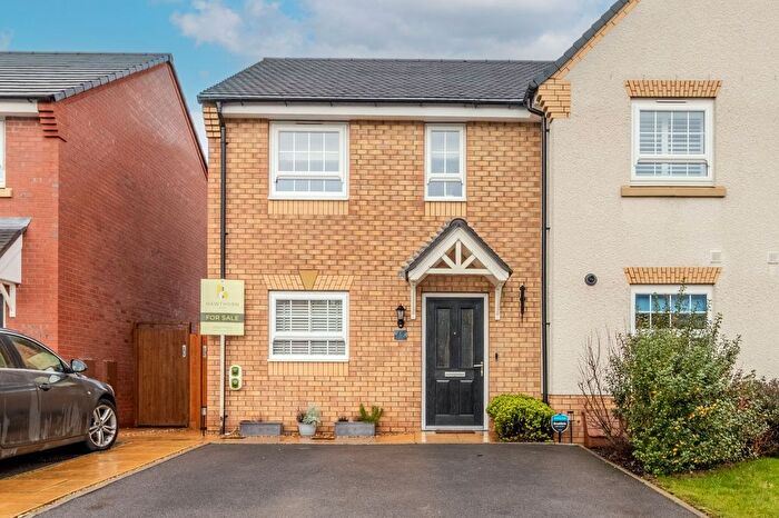 2 Bedroom Semi-detached House For Sale In Gaydon Coppice Avenue, Upper Lighthorne, CV33