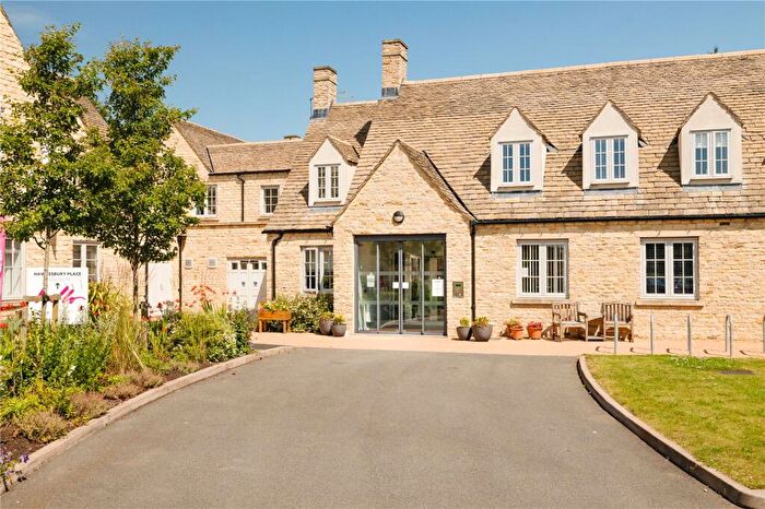 2 Bedroom Apartment For Sale In Hawkesbury Place, Stow On The Wold, Cheltenham, Gloucestershire, GL54