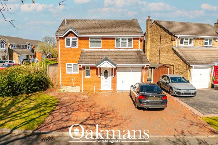 3 Bedroom Detached House For Sale In Friary Avenue, Shirley, Solihull, West Midlands, B90