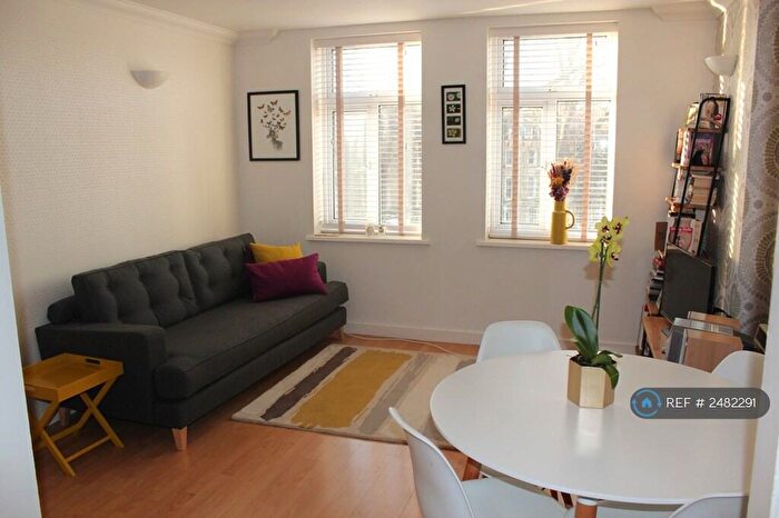 1 Bedroom Flat To Rent In Abney Park Court, London, N16