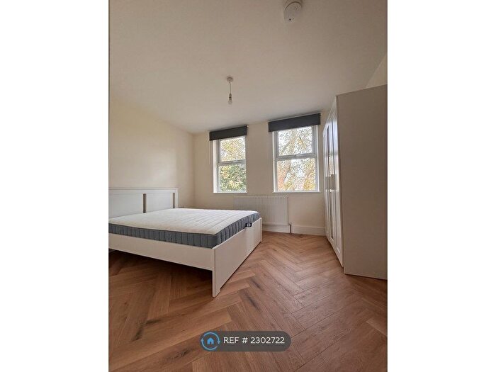 4 Bedroom Terraced House To Rent In Smalley Close, London, N16