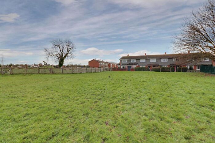 3 Bedroom Terraced House For Sale In Oatfield Road, Frampton On Severn, GL2