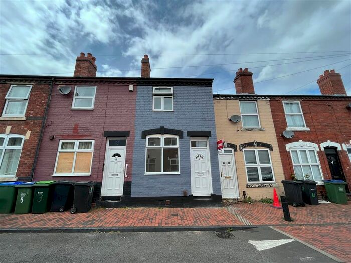 2 Bedroom Property To Rent In Holcroft Street, Tipton, DY4